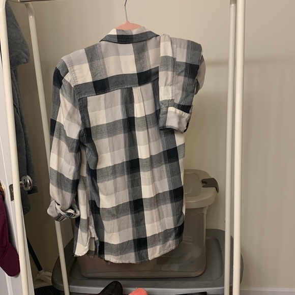 Mossimo black and white plaid button up - Picture 3 of 3